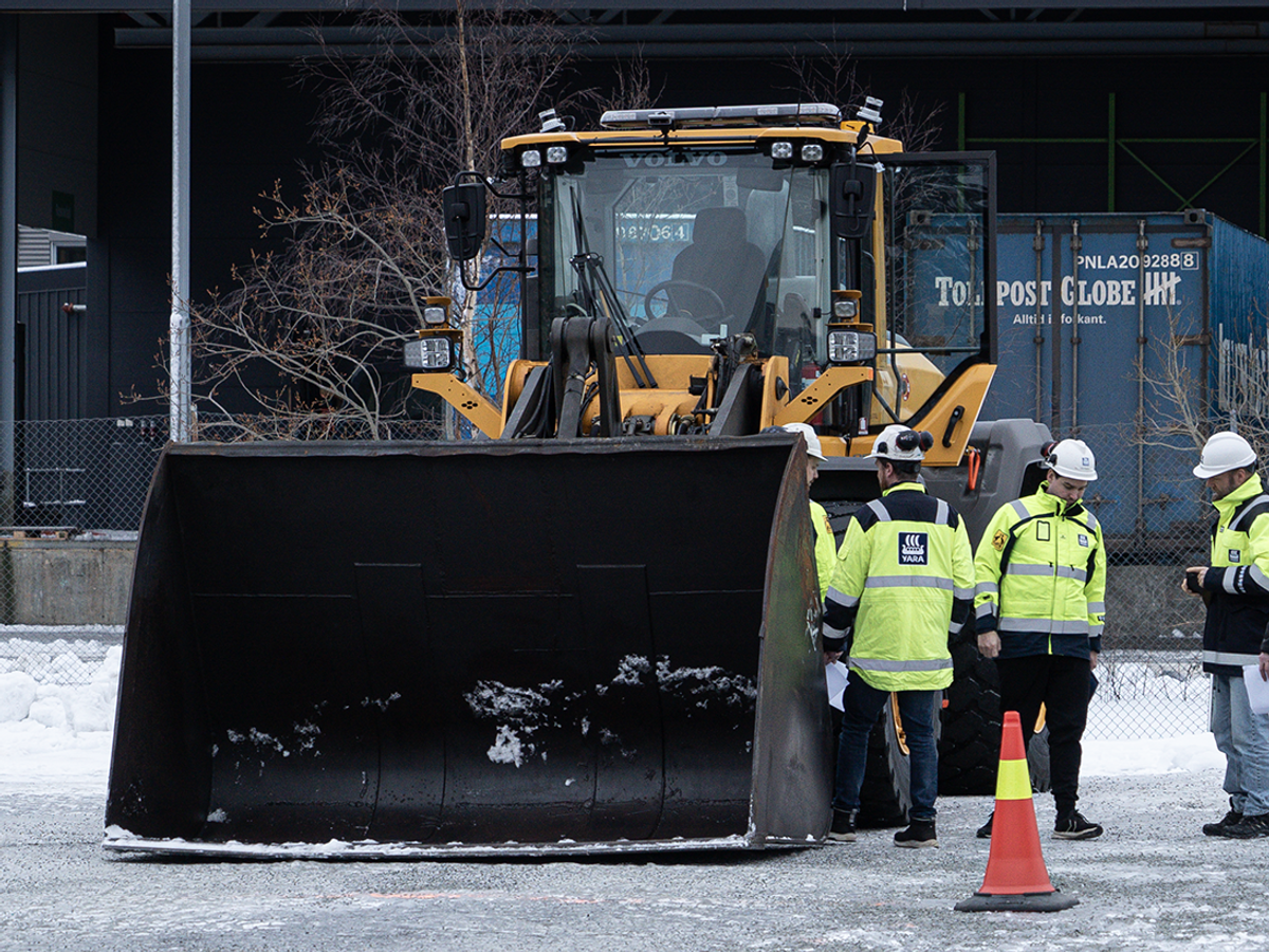 Fjern- og selvstyrte maskiner snart klare for byggenæringen ?